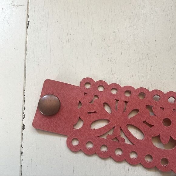 LEATHER Cuff Handmade Cutout Floral Salmon Color - Picture 5 of 5